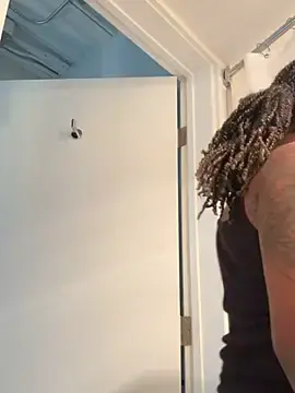Stripchat Watch Live Sex Cams of Your_Paris