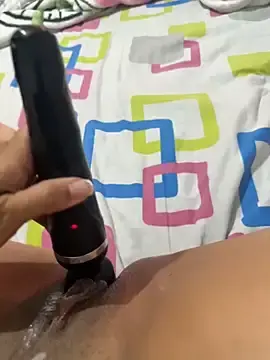 Stripchat Live Sex Cam of ANYLU19