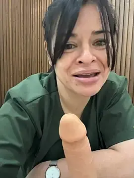 Stripchat Free Porn Cam of Dr_Nathalia_28
