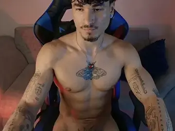 Stripchat Watch Live Sex Cams of Thomas_Fit1