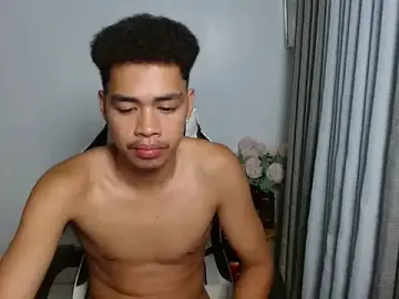 Stripchat Adult Video Chat of curlyasian_njxx