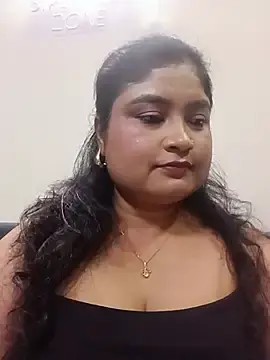 Stripchat Best Webcam of hornyriyanka