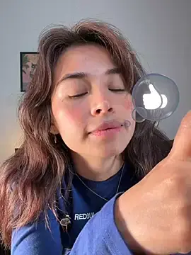 Stripchat Watch Live Sex Cams of Adriennesexxx