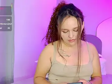 Stripchat Live Sex Cam of CamilaGomez149