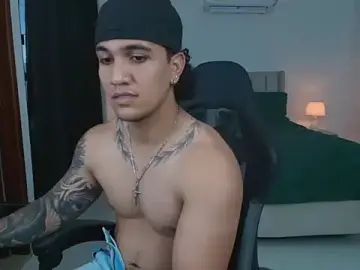 Stripchat Free Porn Cam of Mrbig_maximo