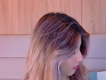 Stripchat Live Porn of ZoehAngel
