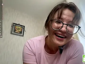 Stripchat Adult Webcam of RebekahEifler