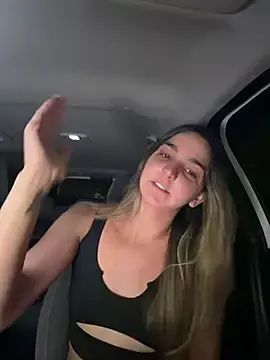 Stripchat Live Porn of DoriDelux66