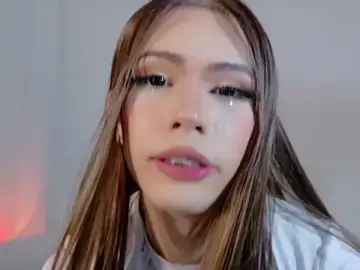 Stripchat Free Live Porn of raven_li01