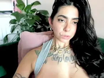Stripchat Free Porn Cam of tattoo_ninja_kittyy