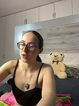 Stripchat Sex Cam of MartiniiSelenna