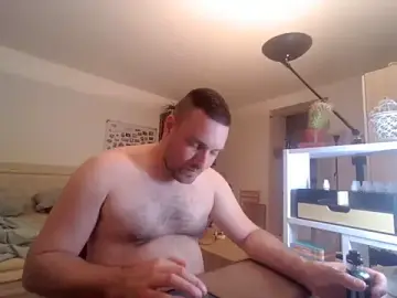 Stripchat Free Live Porn of MilitaireDom