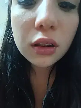 Stripchat Watch Live Sex Cams of mileidy0106