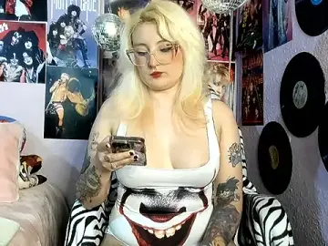 Stripchat Free Live Porn of Avril_Maria