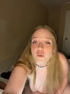 Stripchat Adult Webcam of SmirkFans