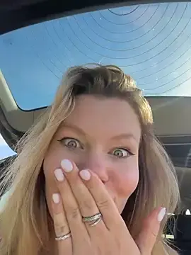 Stripchat Free Porn Cam of justmilaa
