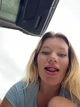 Stripchat Live Sex Cam of justmilaa