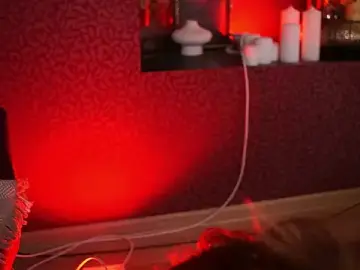 Stripchat Live Sex Cam of Sense_Of_Rosemary