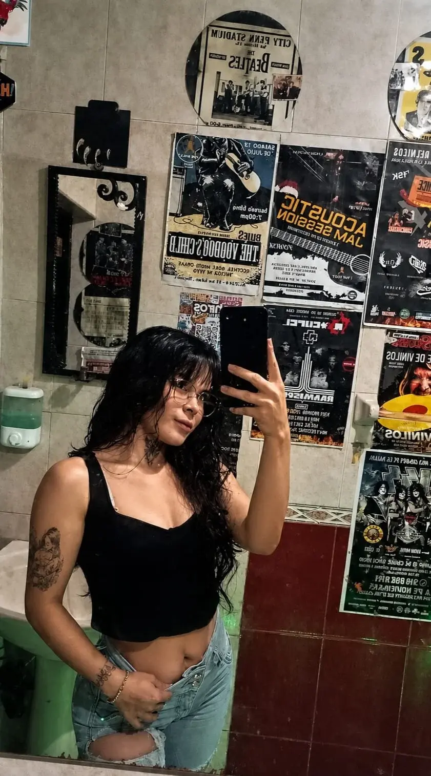 _chloe_hills