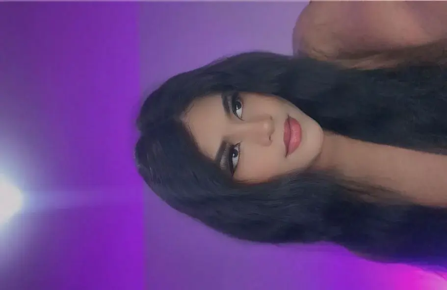 Megan_Ts03