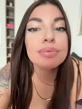 Stripchat Free Live Porn of JessicaFlame