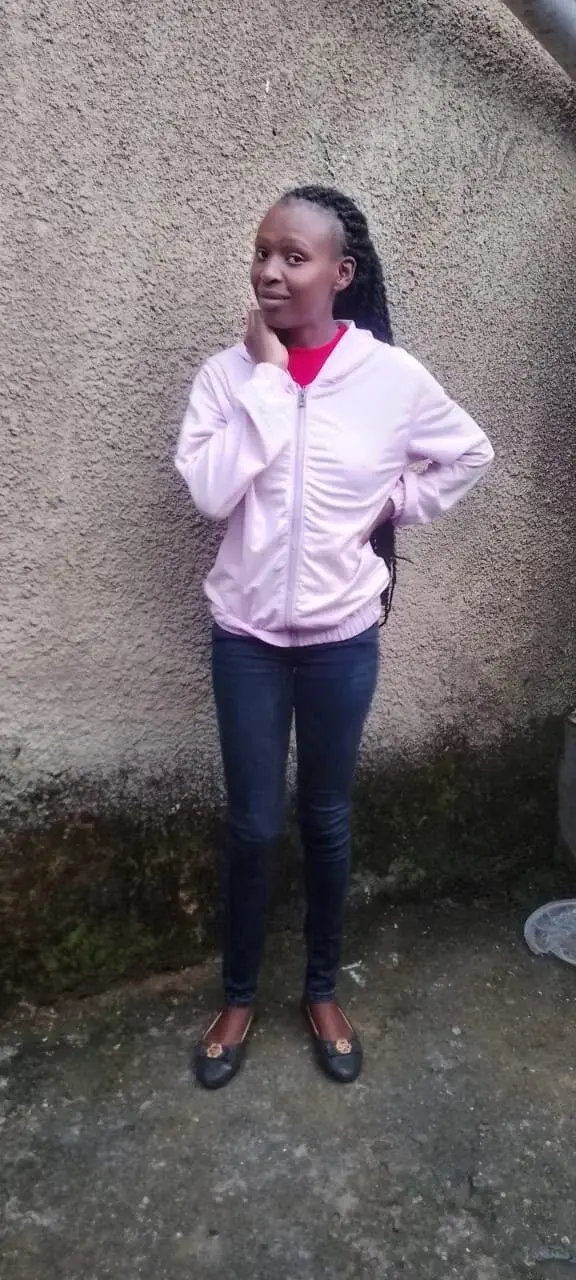 Petite_gal20