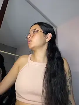 Stripchat Sex Cam of Rosita_forever_