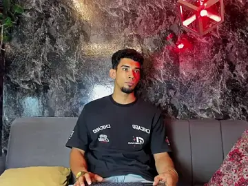 Stripchat Live Sex of prince_arthur77
