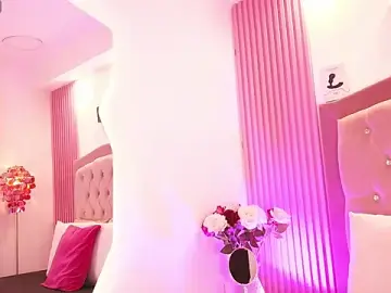 Stripchat Live Porn of Khloe_Dangel