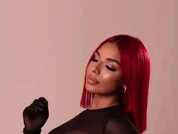 Stripchat Watch Live Sex Cams of Emmily_Savage