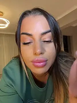 Stripchat Adult Webcam of KirstieVegas