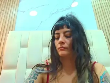 Stripchat Free Live Porn of Naughty_Kittenm