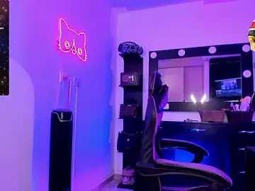 Stripchat Sex Chat of miss_kitty