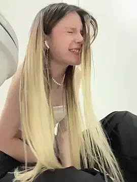 Stripchat Free Porn Cam of nancy_chancy
