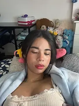 Stripchat Nude Webcam of Milleradhara24