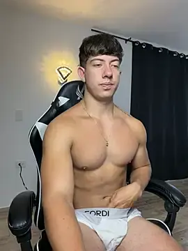 Stripchat Nude Webcam of SEAN_CRUISE