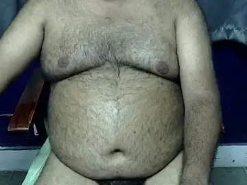 Stripchat Live Sex Cam of hairysubcub_70
