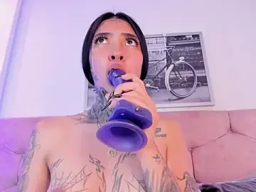 Stripchat Sex Cam of Ashley_White07