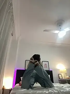 Stripchat Free Live Porn of IamCrystal2
