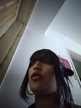 Stripchat Nude Webcam of SaharQamar