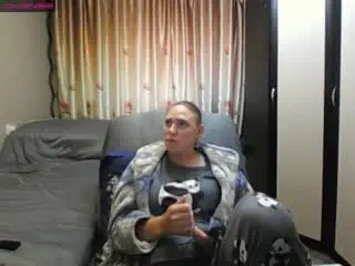 Xlovecam Free Live Porn of JenniDeep