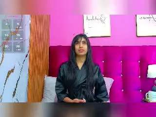 Xlovecam Sex Cam of HottieEmily