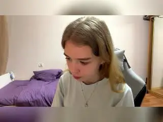 Xlovecam Free Live Porn of EvonRodberg