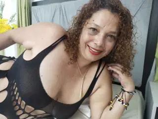 Xlovecam Live Sex Cam of VictoriaBorunys