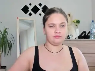 Xlovecam Free Porn Cam of Madrinia