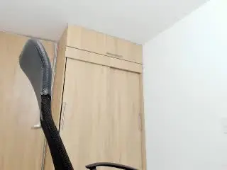 Xlovecam Free Porn Cam of KennaRosse