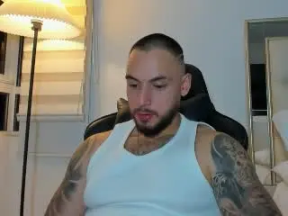 Xlovecam Live Sex of FrankJones
