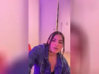 Xlovecam Watch Live Sex Cams of MiiaPalmer