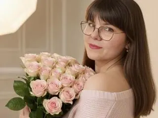 Xlovecam Sex Cam of Tilliana