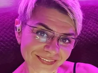Xlovecam Adult Webcam of FentaziMelody